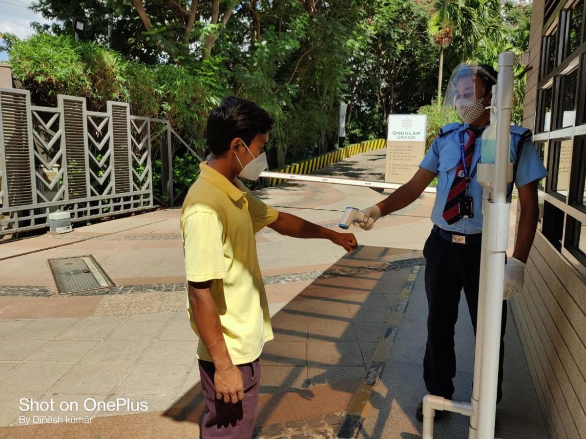 Gokulam Grand Hotel & Spa Bangalore Dış mekan fotoğraf