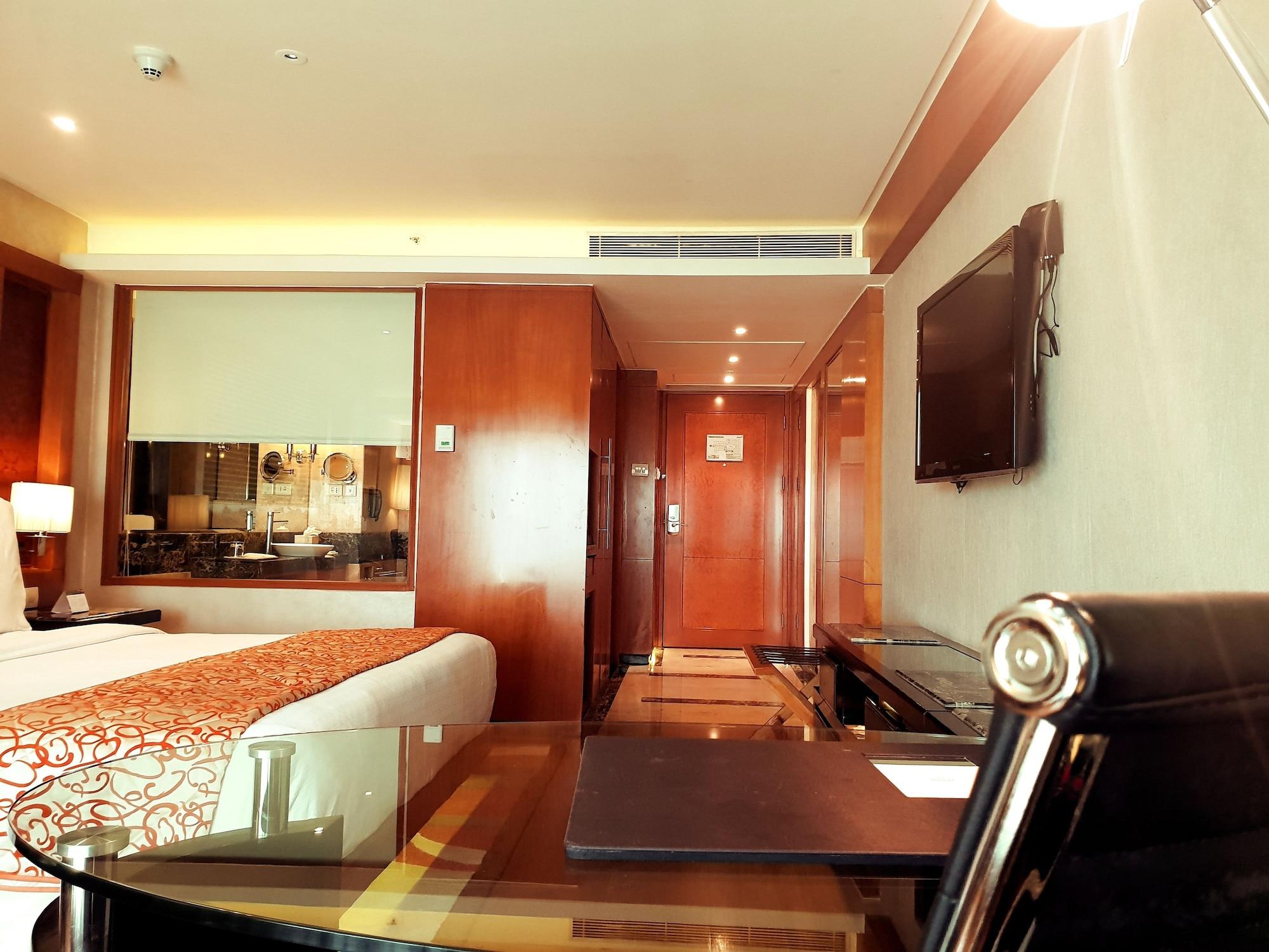 Gokulam Grand Hotel & Spa Bangalore Dış mekan fotoğraf