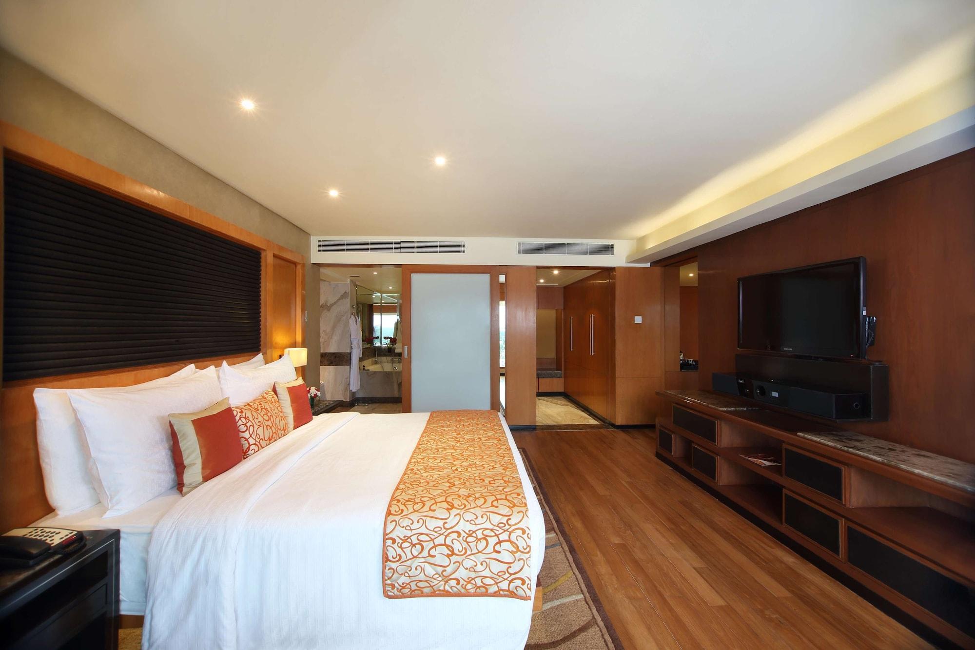 Gokulam Grand Hotel & Spa Bangalore Dış mekan fotoğraf
