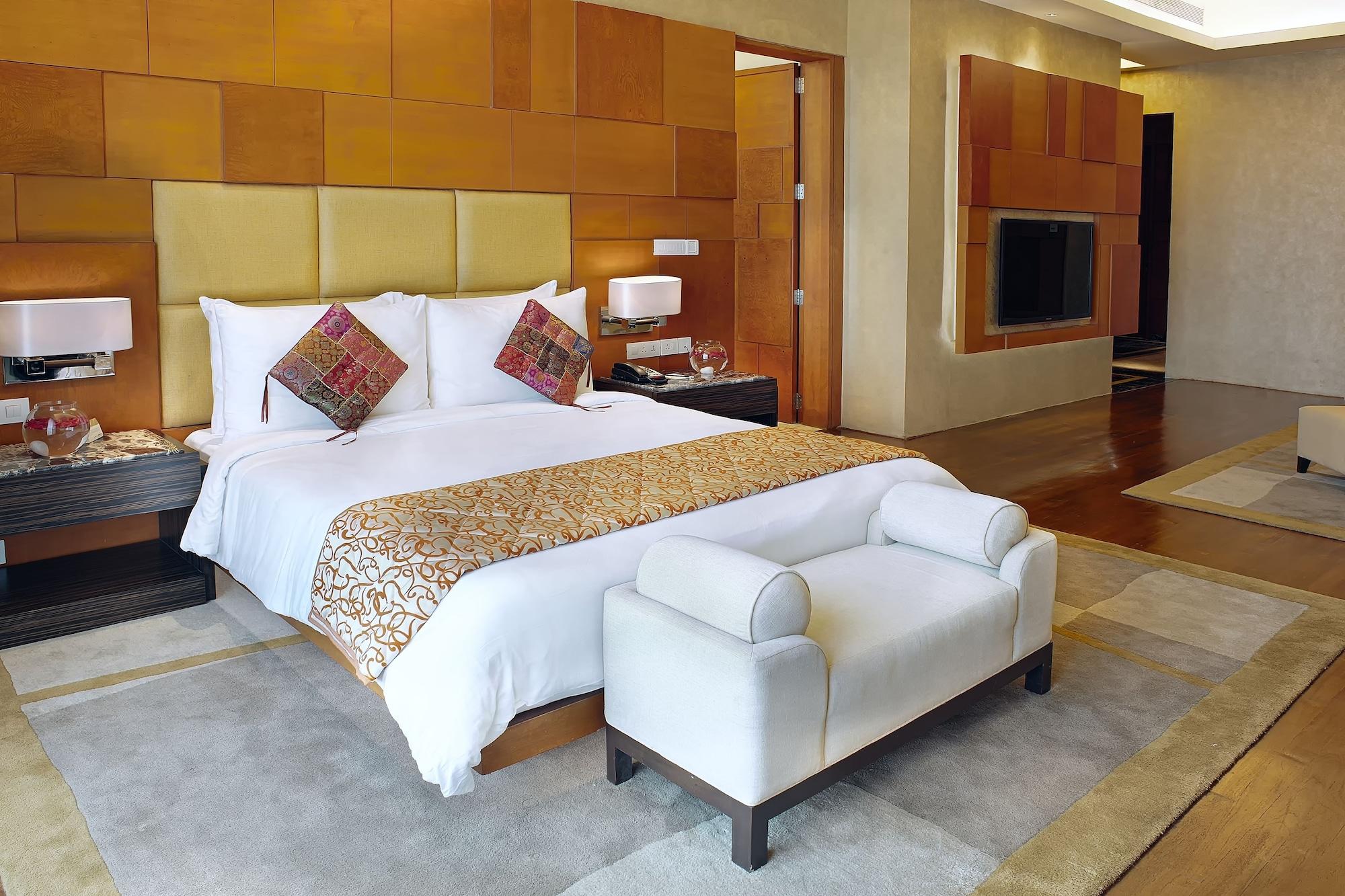 Gokulam Grand Hotel & Spa Bangalore Dış mekan fotoğraf