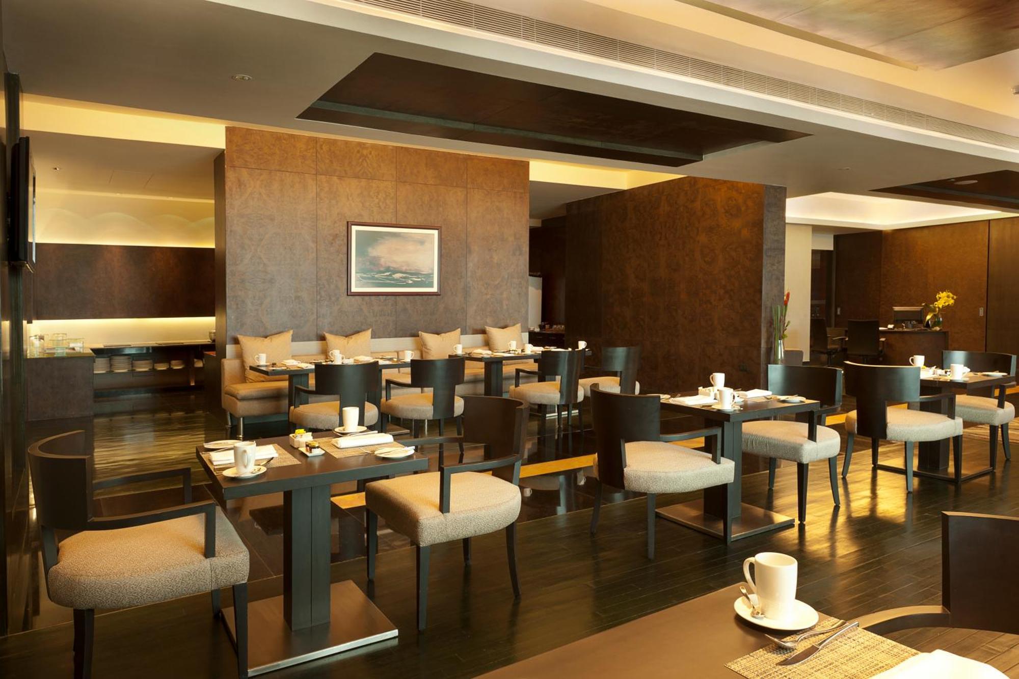 Gokulam Grand Hotel & Spa Bangalore Dış mekan fotoğraf