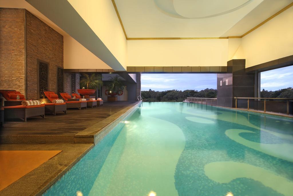 Gokulam Grand Hotel & Spa Bangalore Dış mekan fotoğraf