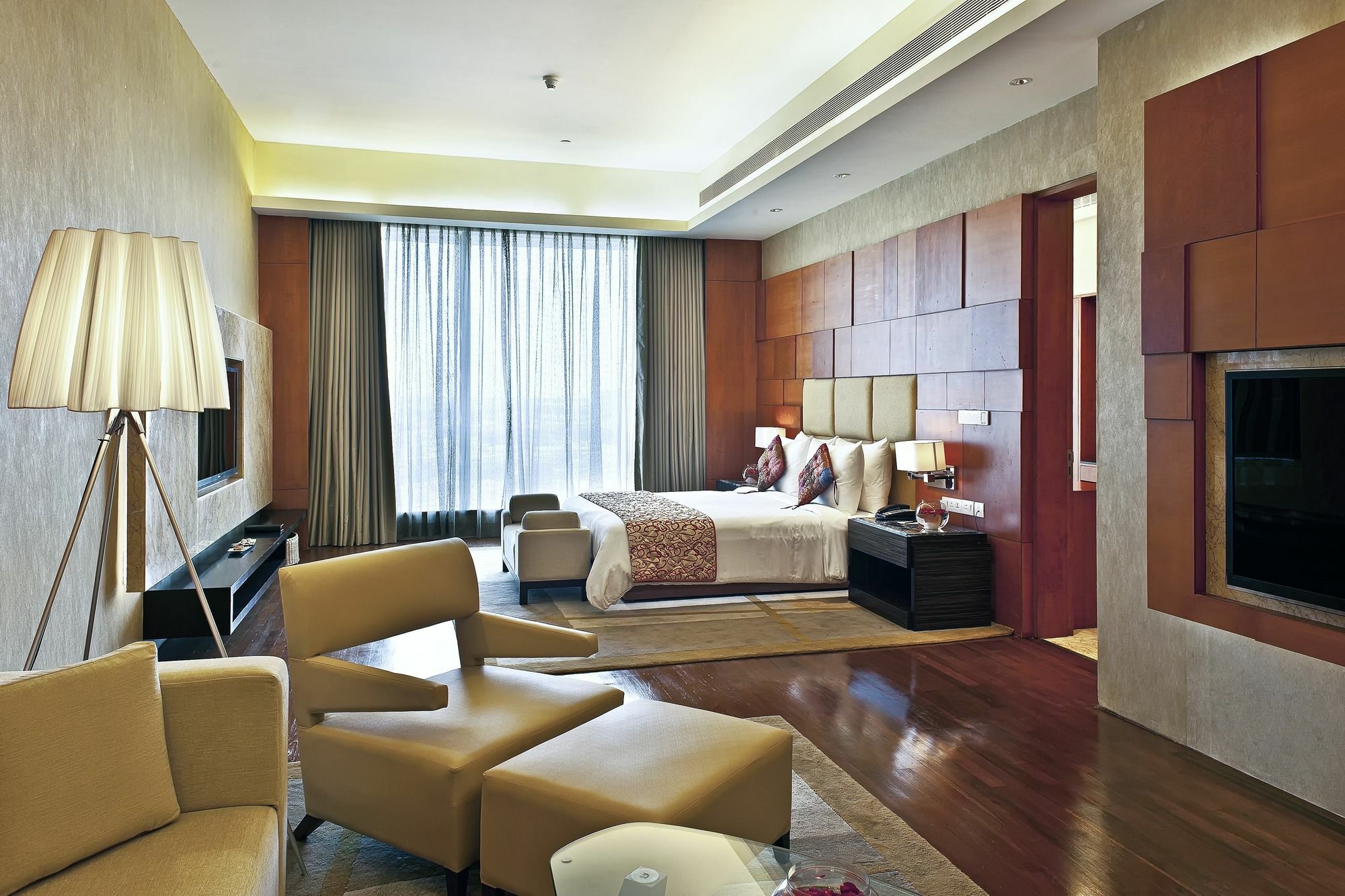 Gokulam Grand Hotel & Spa Bangalore Dış mekan fotoğraf